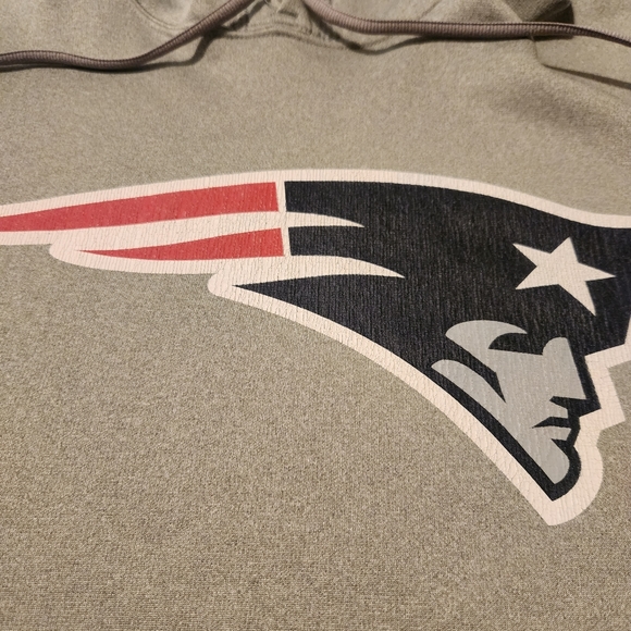 New England Patriots NFL Hoodie Size Medium Nike Therma Fit - Picture 3 of 10